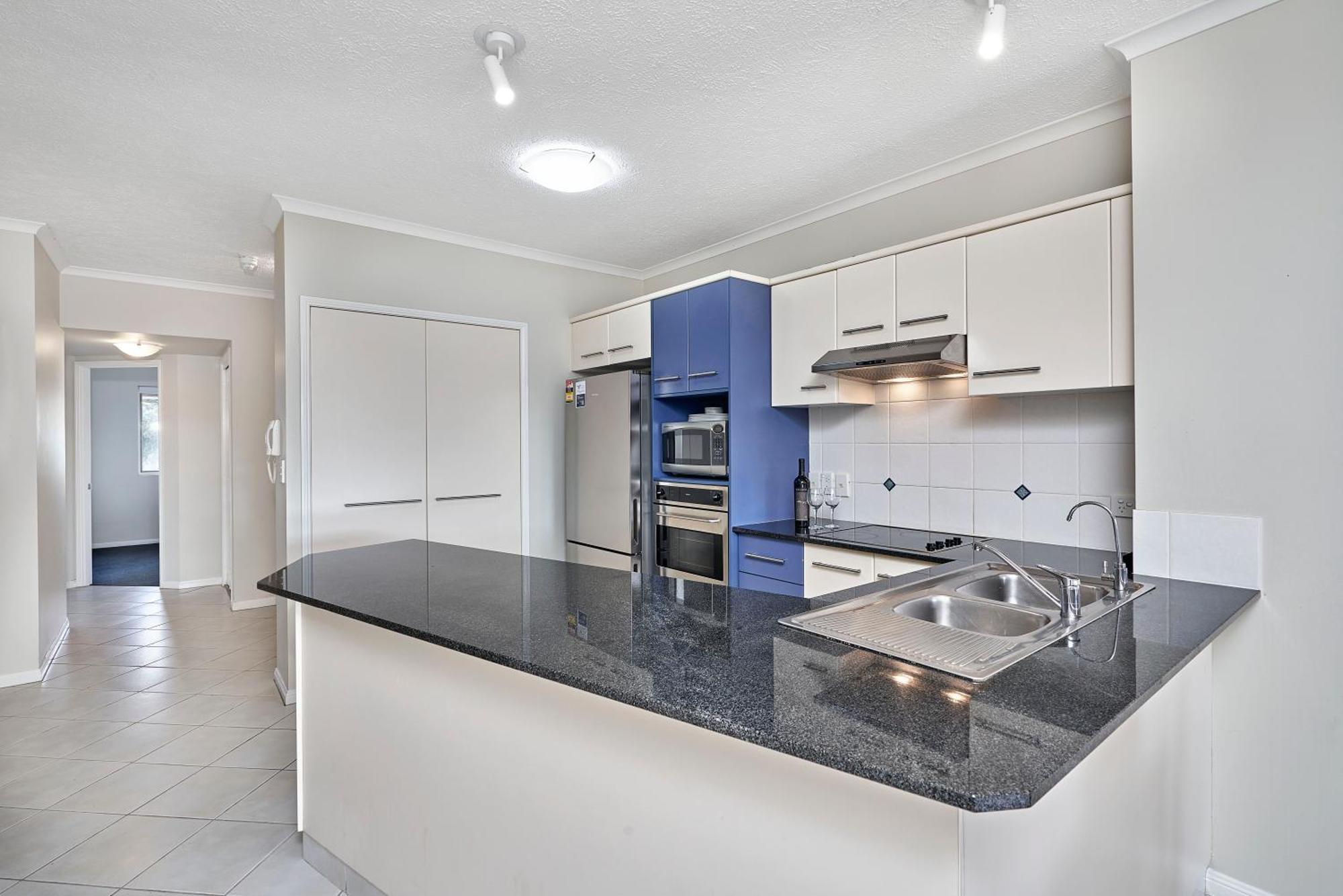 North Cove Waterfront Suites Cairns Exterior foto